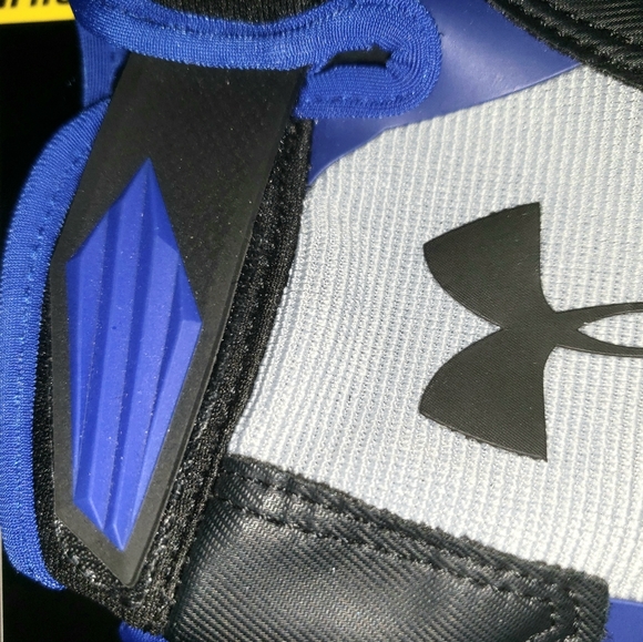 NWT! UNDER ARMOUR Men's RENEGADE Training Gloves! - Picture 7 of 10